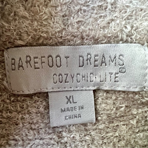 Barefoot Dreams Size XL Zip Up Jacket - Picture 5 of 5